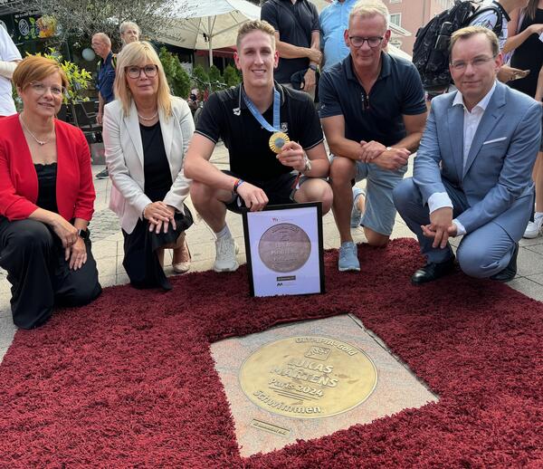 Lukas Mrtens auf "Sports Walk of Fame" verewigt